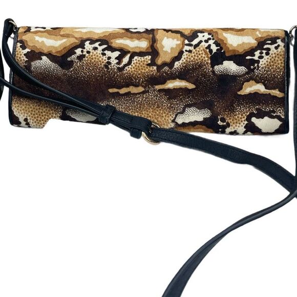 Aldo leather Chetah print crossbody clutch - Picture 2 of 12